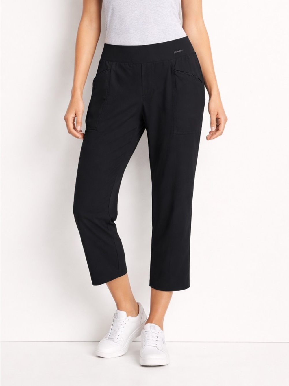 Eddie Bauer Capri Pull On Mid Rise Hiking Pants Size 8 Black Stretch DWR Summer